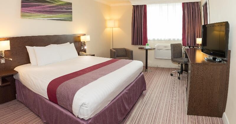 Holiday Inn Slough Windsor photo 21