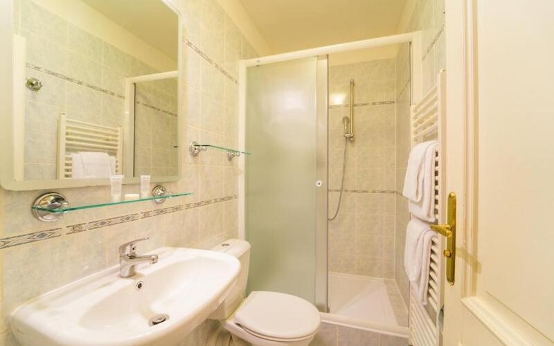 Saint George photo 7