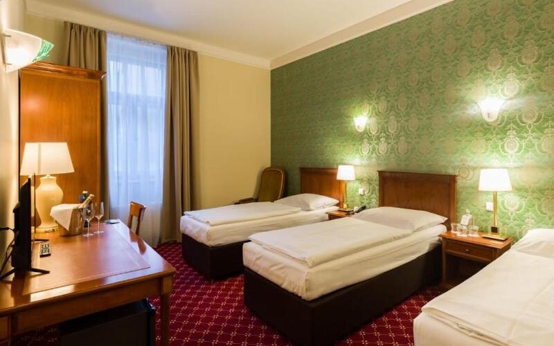 Saint George photo 2