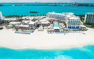 Wyndham Alltra Cancun All Inclusive Resort