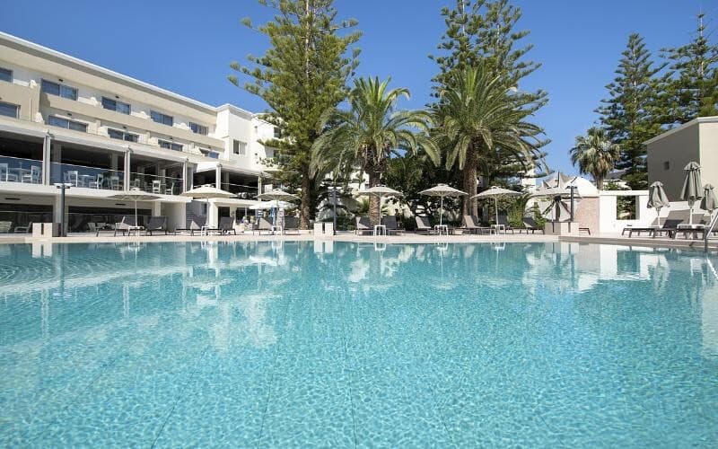 Vantaris Luxury Beach Resort