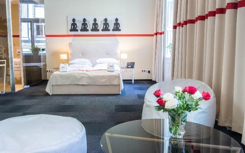 Home Aparthotel