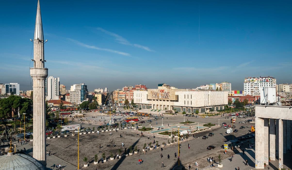 Explore Skanderberg Square and Museums