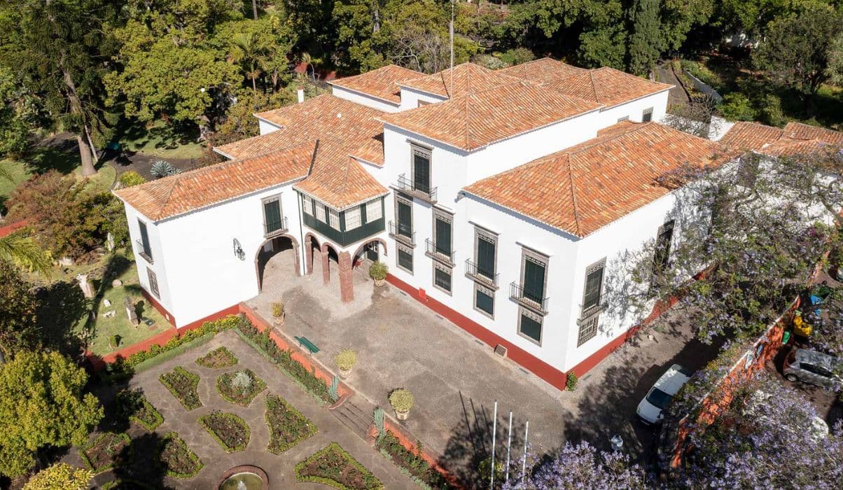 Quinta das Cruzes Museum