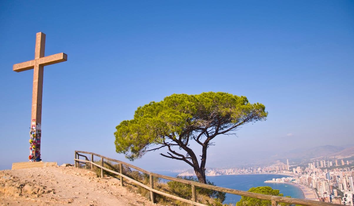La Cruz de Benidorm (The Benidorm Cross)