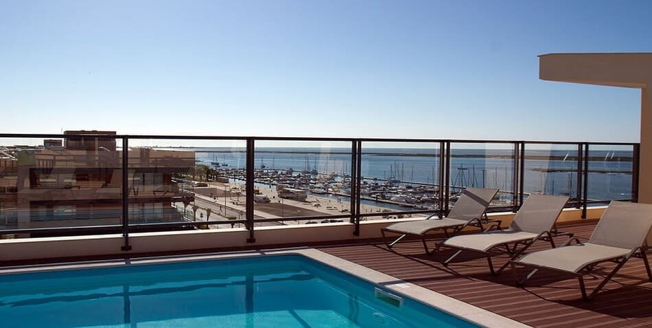 Real Marina Residence