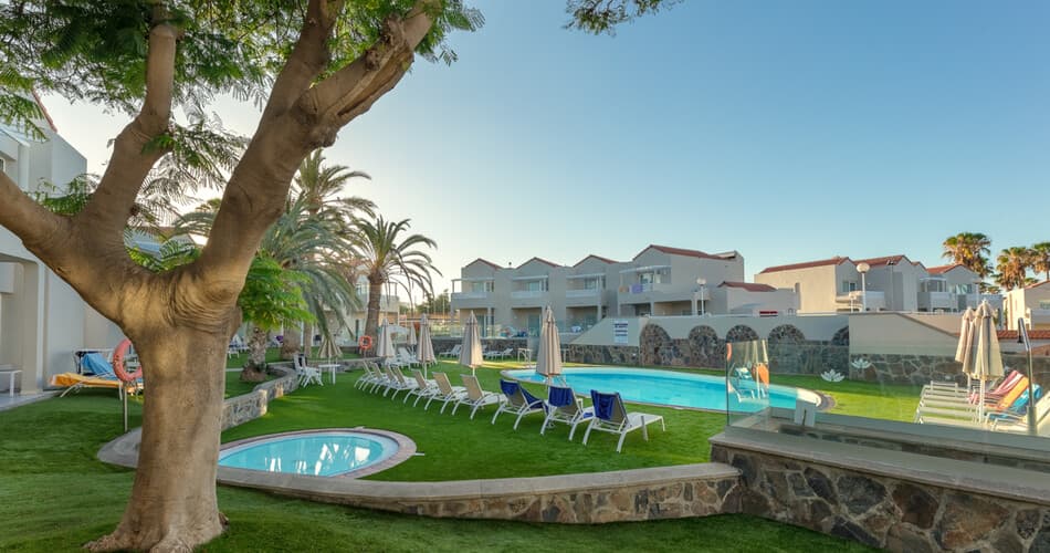 LIVVO Koala Garden Apartments