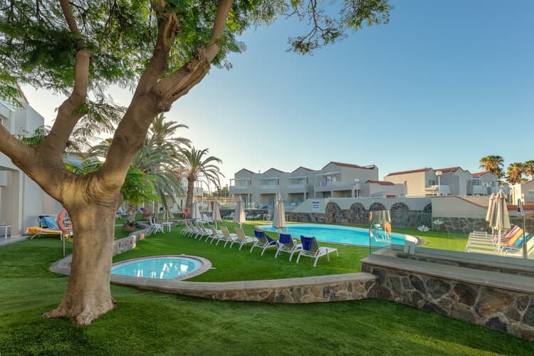LIVVO Koala Garden Apartments