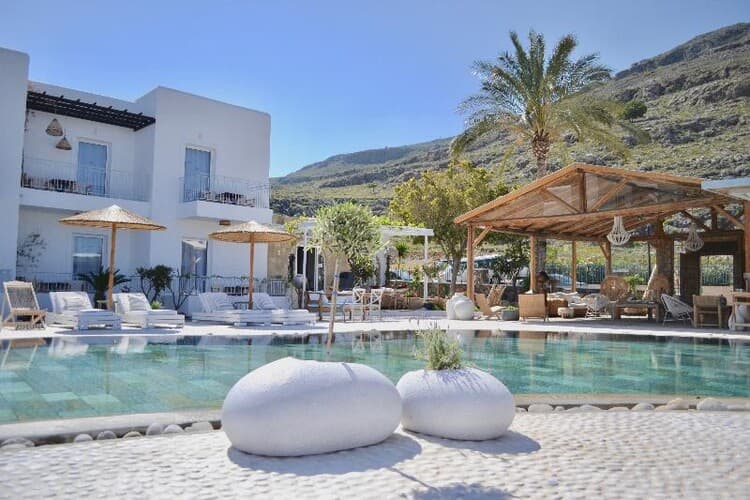 Caesars Gardens Hotel & Spa