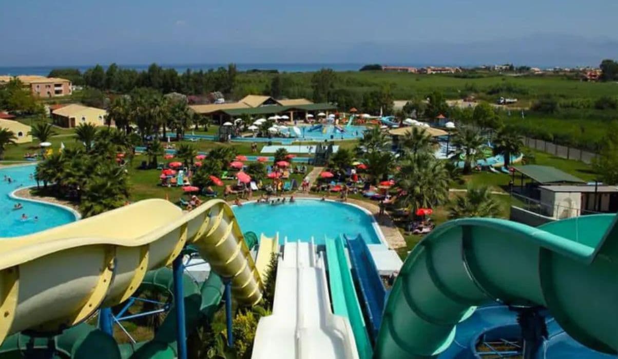 Hydropolis Water Park