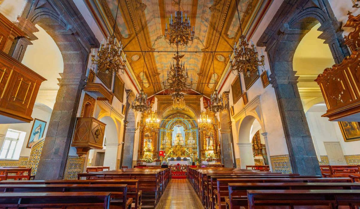 Pop into São Sebastião Church