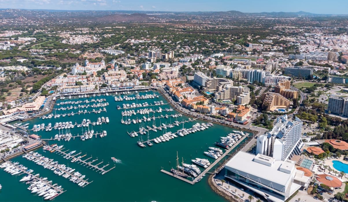 Proximity to Vilamoura