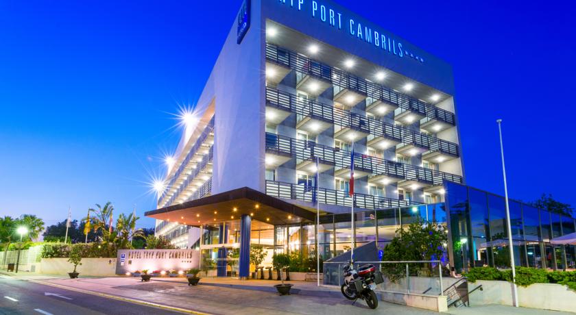 tryp port cambrils hotel