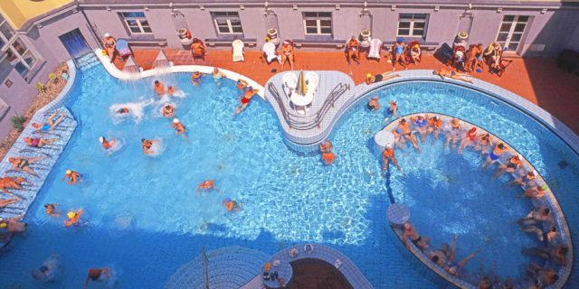 lukas-budapest-baths