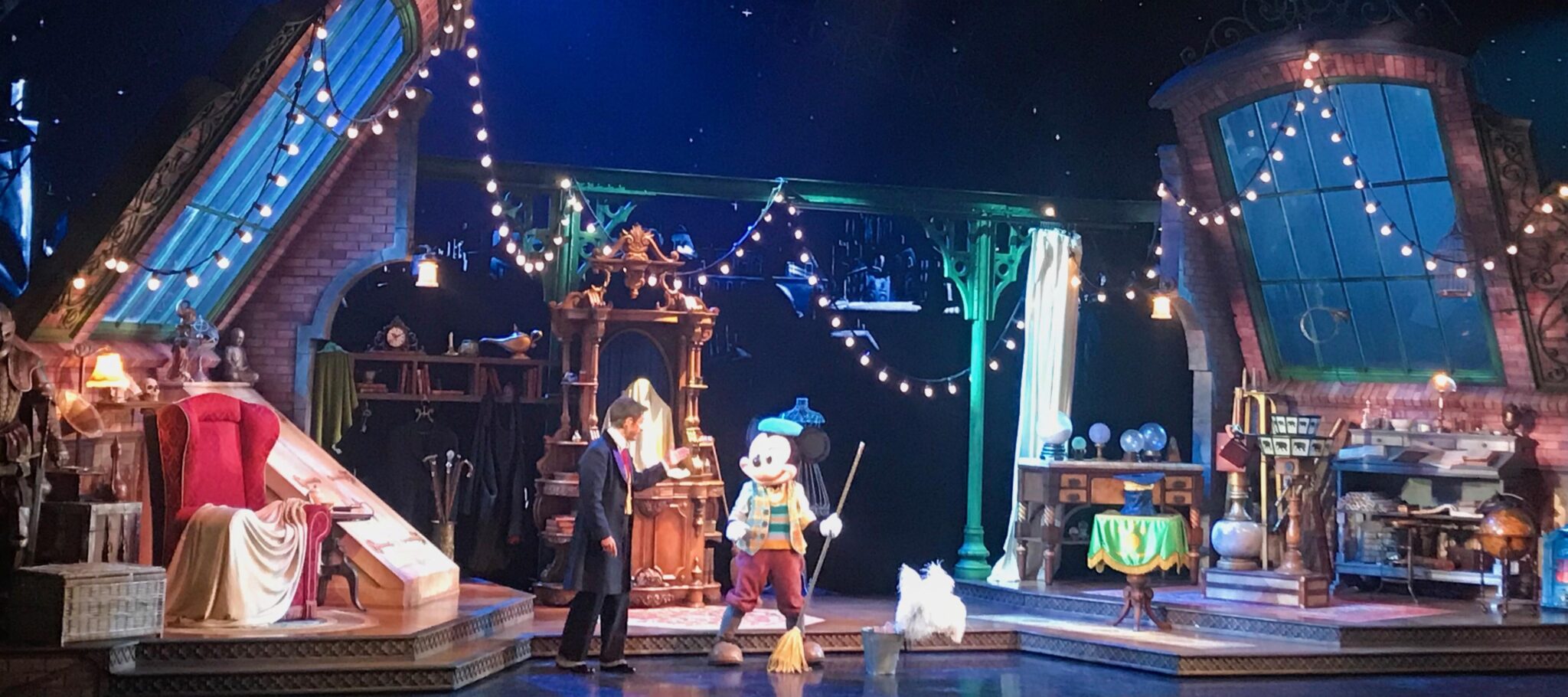 Mickey Mouse and the Magician Show in Disneyland Paris