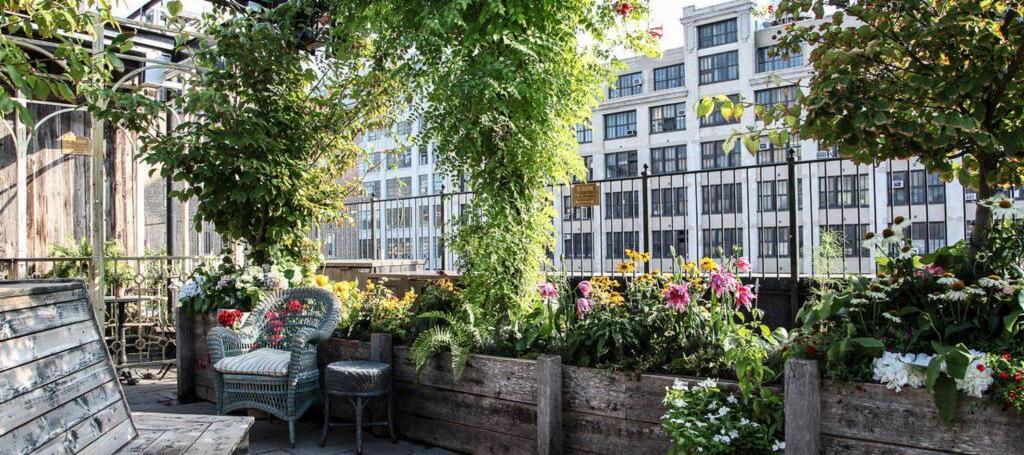 Gallow Green rooftop bar in New York