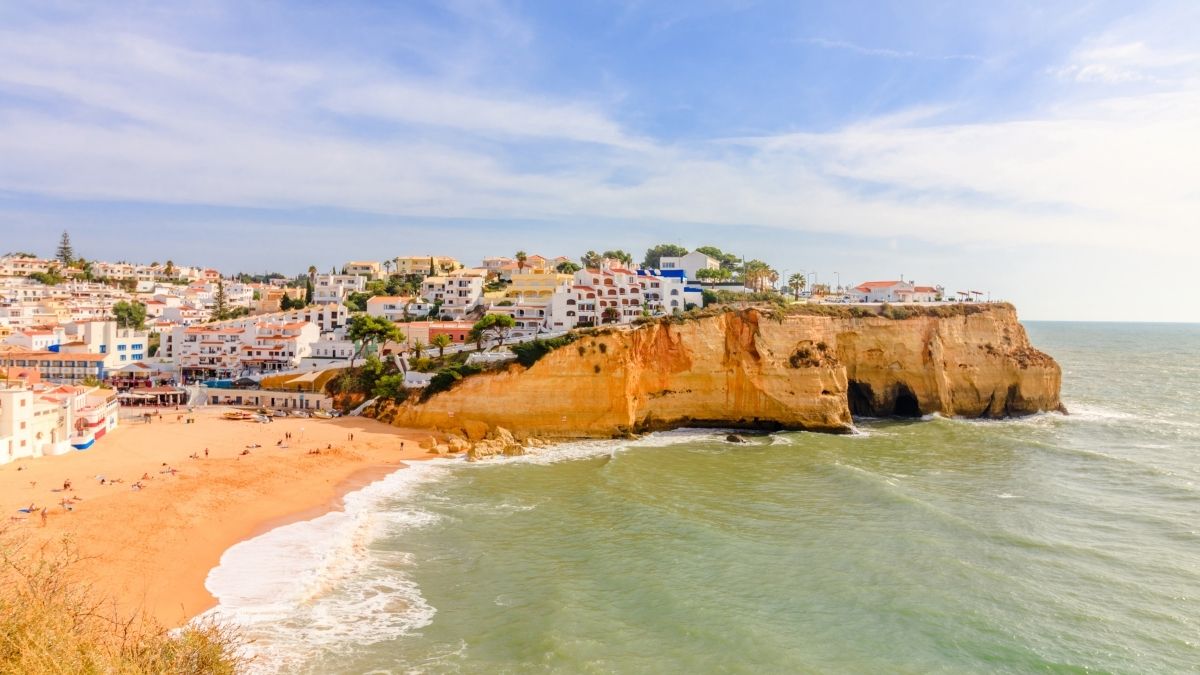 How to safely enjoy your next holiday in Portugal
