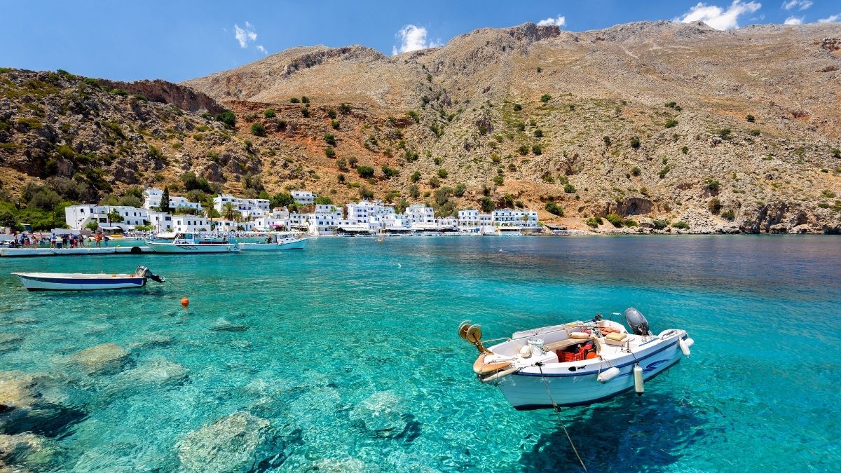 Top 5 Destinations to Visit in Greece