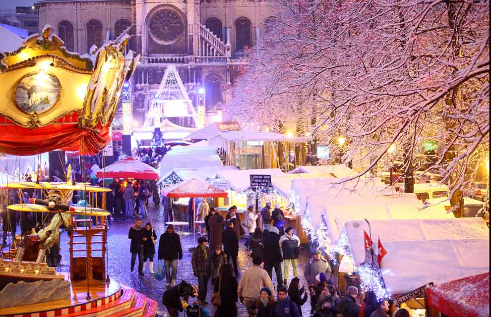 Brussels Christmas Markets - The market at La Grand Place