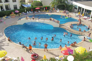  Family Resort Club Alvorferias Apartments in the Algarve