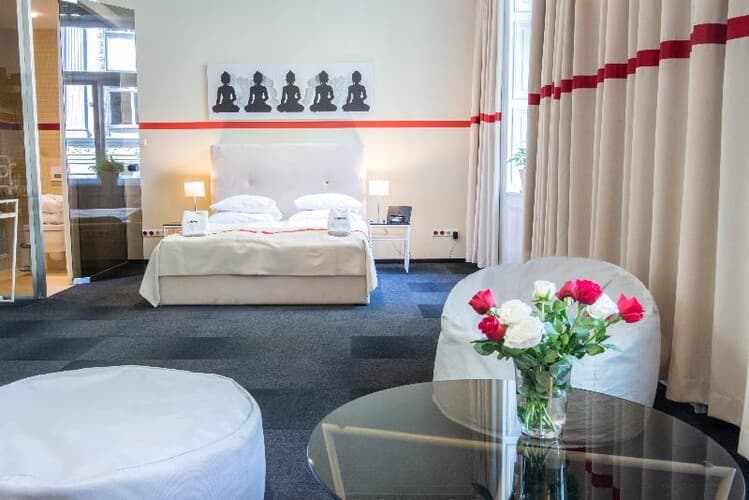 Home Aparthotel